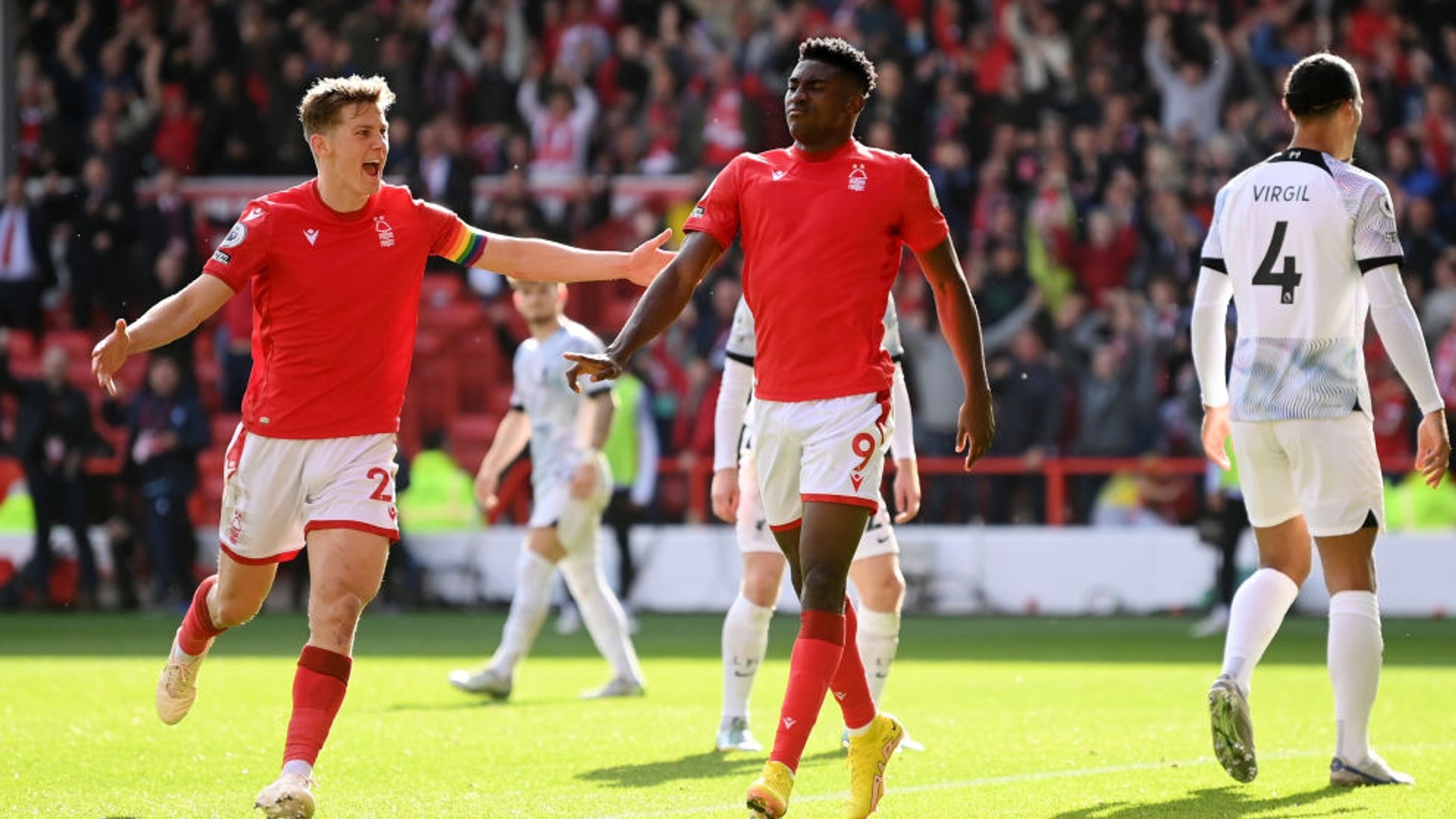 拉尼在队中 拉尼在队中